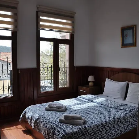 Saatli Konak Homestay *